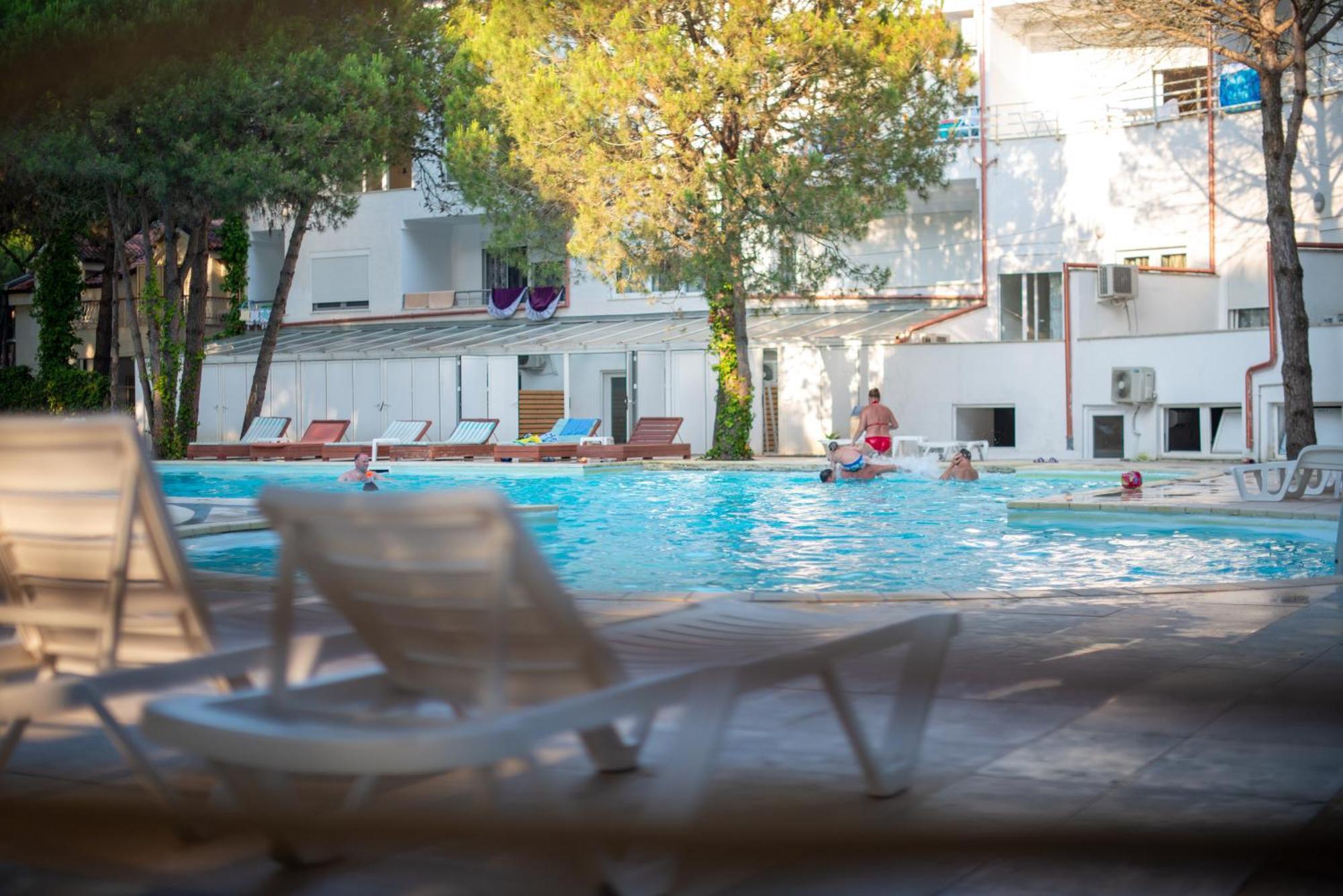 Marea Resort