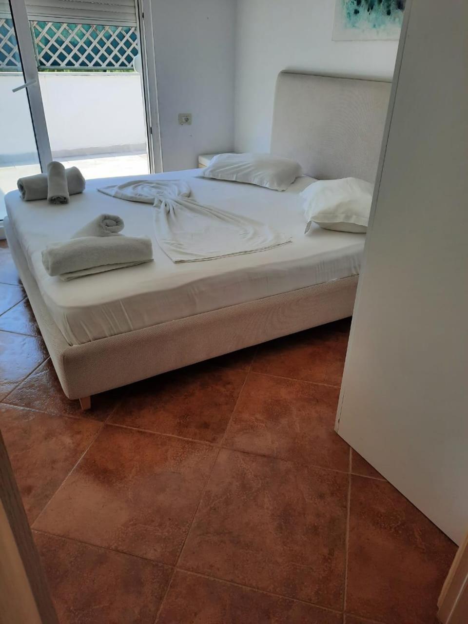 Marea 4* Golem (Tirana)